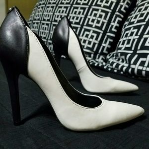 GG Felisity Pumps Multi Color. Today Only